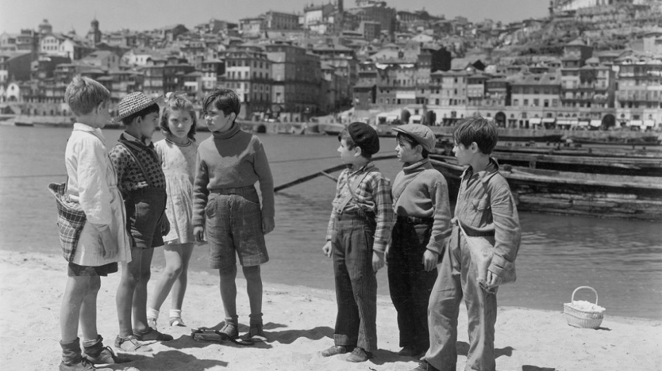 Scene from Manoel de Oliveira's "Aniki Bóbó” (1942) 