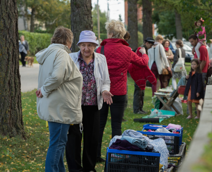 Aiamüük ja kohvikutepäev Annelinnas eelmisel aastal. Foto: Arp Karm