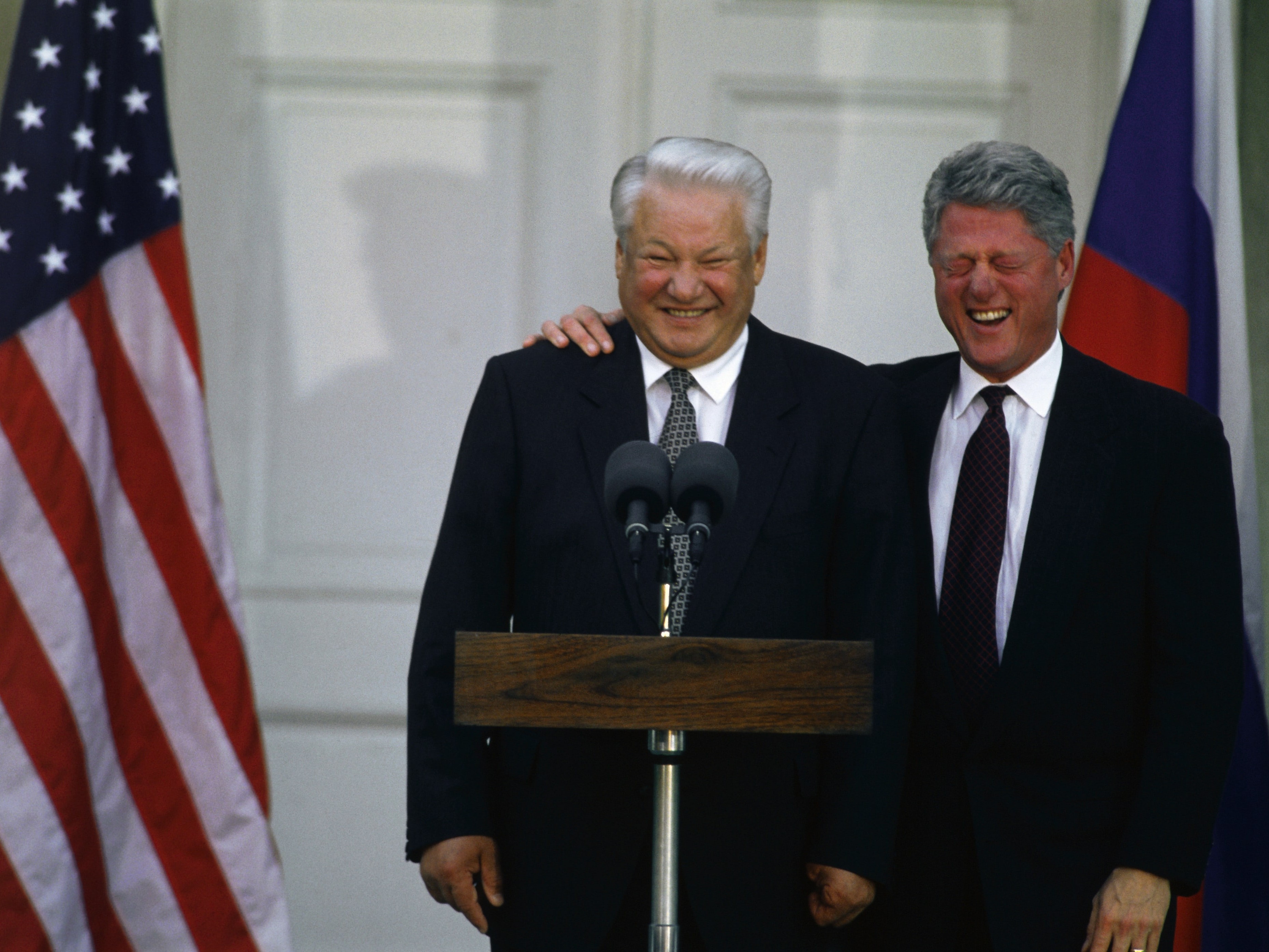 Boriss Jeltsin ja Bill Clinton 1995. aasta oktoobris New Yorgis. Foto: history.com