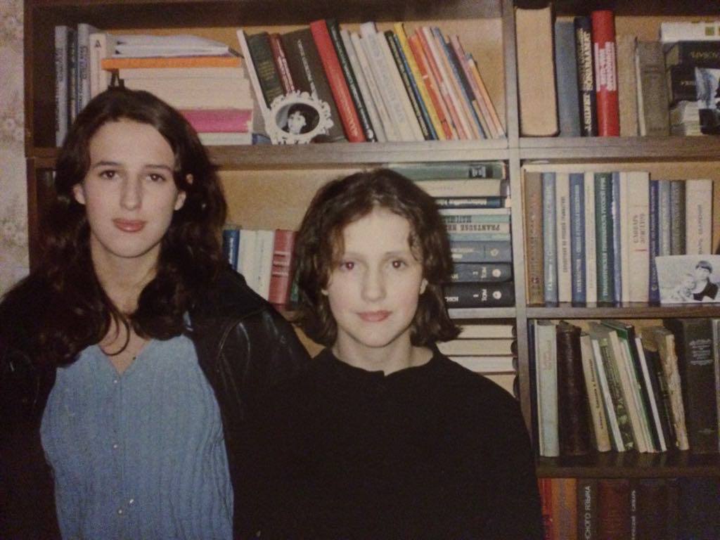 Jaana ja Brigitta Davidjants 1990ndatel. Foto: erakogu