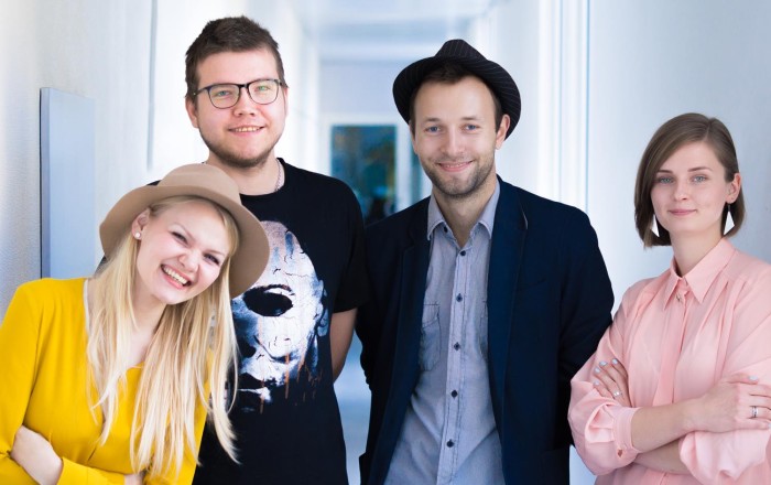 „Kinovärgiga mandariini” veavad (vasakult) Emilie Toomela, Ralf Sauter, Andrei Liimets ja Maarja Hindoalla. Foto: Arne Holm