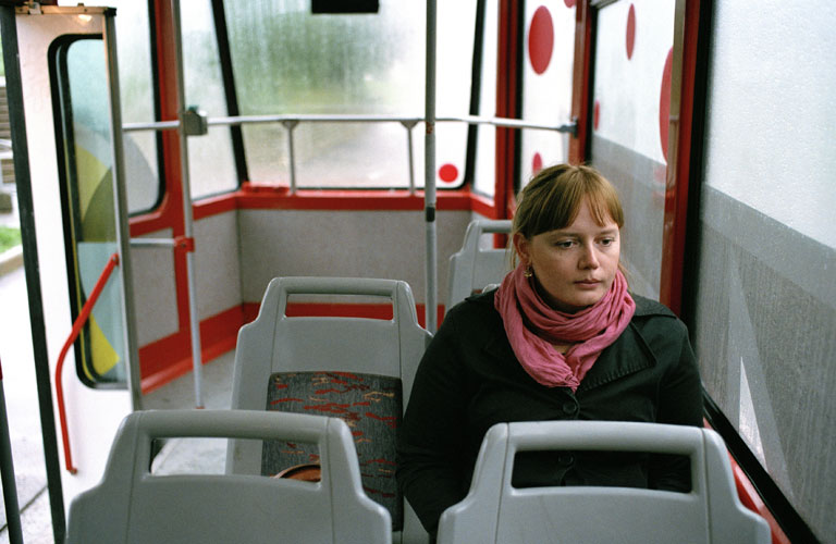 Foto seeriast  „Naine võtab vähe ruumi” (2007-...). Autor Liina Siib. Kunstniku loal