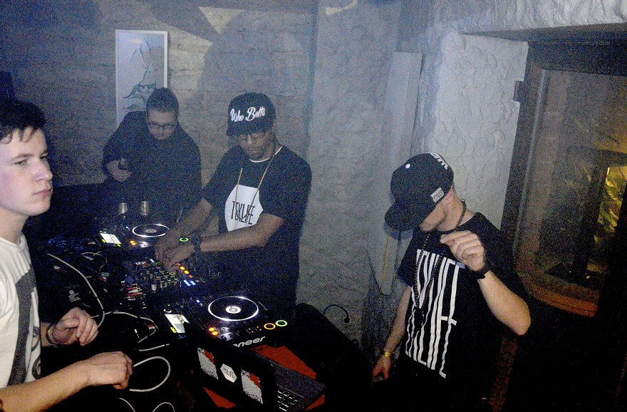Footwork’i saadikud DJ Spinn (vasakul) jaTaso Hetkes. Foto: Andres Lõo