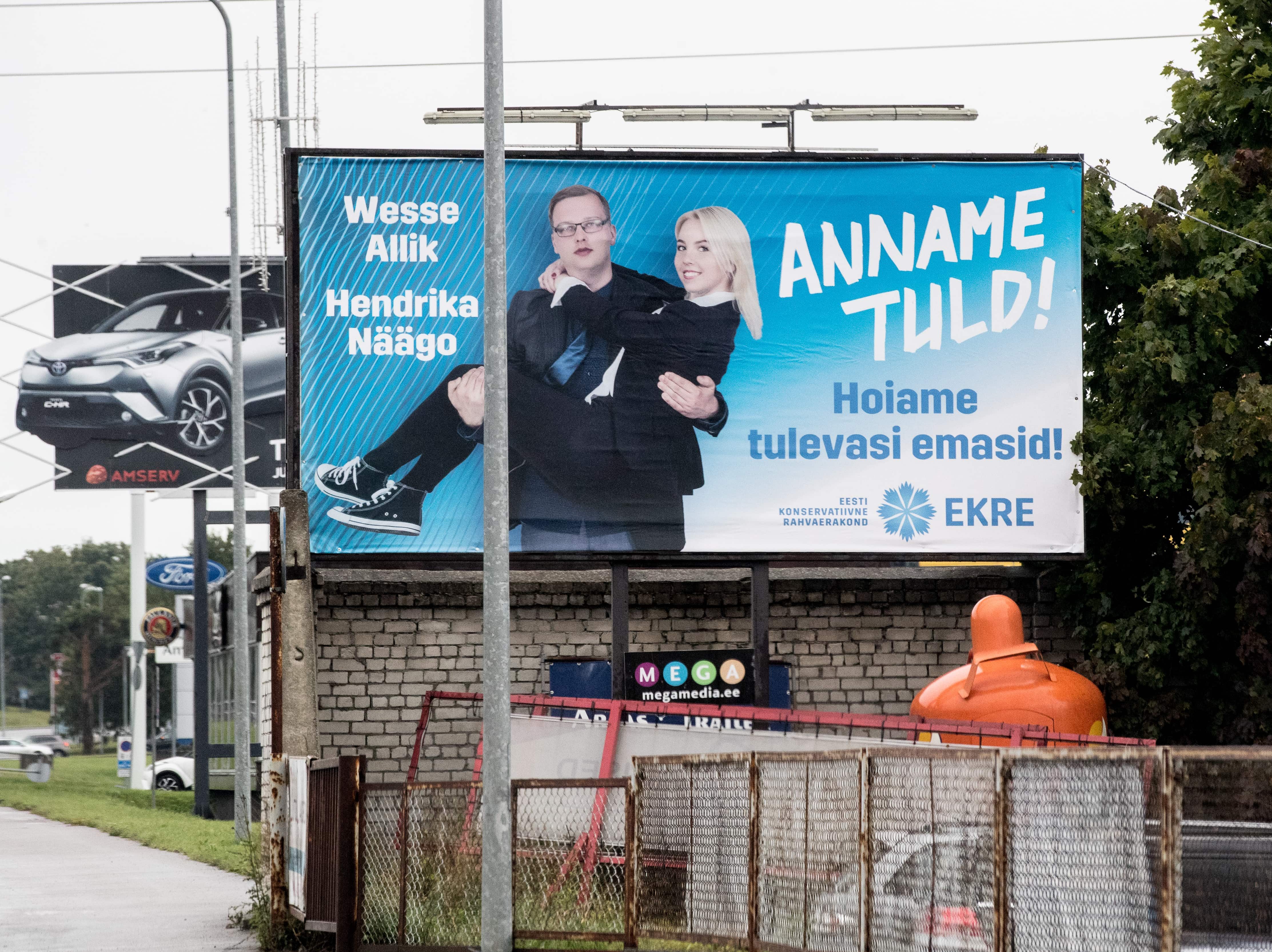 Wesse Alliku ja Hendrika Näägo 2017. aasta KOVi valimisreklaam. Foto: Delfi Scanpix