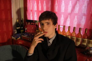 Kultuuriklubi Kelm laseb Abstraktsioonide Öö tuppa