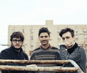 Taani postrokibänd Efterklang esineb Kadrioru lossi Lilleaias