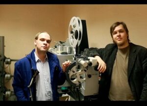 Anna hoogu: Elektriteatri kinoprojektori töölepanek ja veebipõhine õpikeskkond silmaring.ee