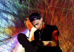 „Gamaheh valem”: vabadus mõtestada kaost