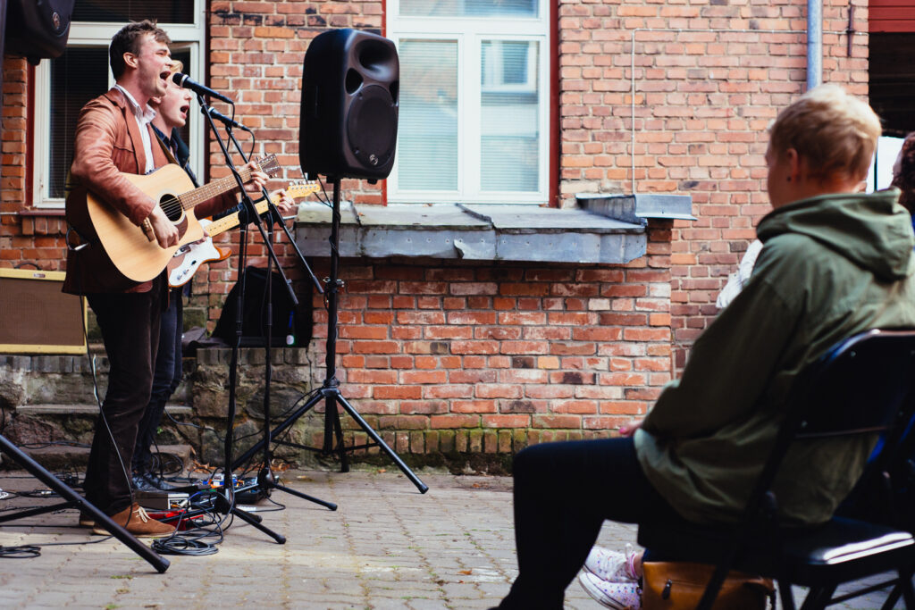 Galerii: Jalutuskäik Viljandi Music Walkil