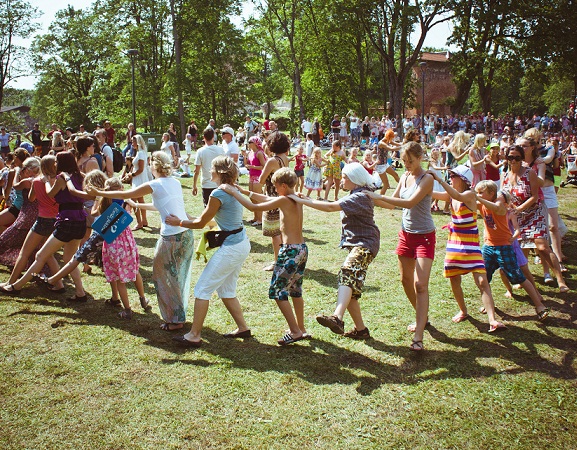 XXII Viljandi pärimusmuusika festivali teema on „Mäng”