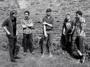 Galvanic Elephants kutsub üles jagama oma elu eredamaid (video)hetki