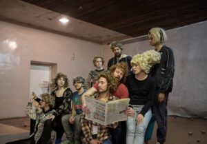 Von Krahlis etendub absurdne t&otilde;sielujant &bdquo;Life Is Very Hard&rdquo;