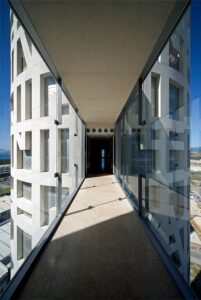 Ricardo Santonja arhitektuurifotode näitus Eesti Arhitektuurimuuseumis