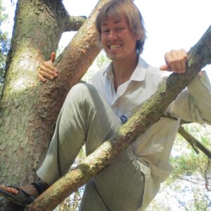 Jaan T&auml;tte juunior ehk meisterjaan esitles deb&uuml;&uuml;talbumit &bdquo;Algelised katsetused&rdquo;