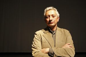 Ricardo Santonja kurvilised majad