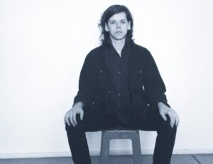 Plektrumi klubiõhtud toovad Von Krahli lavale Austraalia imemehe Andras Foxi