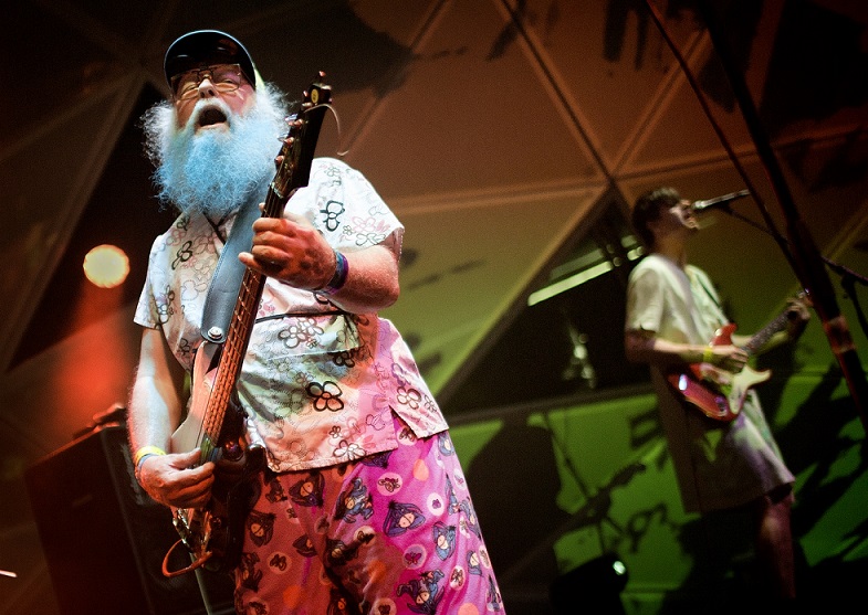 R. Stevie Moore – mees haamritega pidžaamapükstes