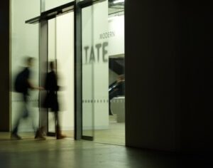 Maarja Oviir-Neivelt valiti Tate’i muuseumi ostukomisjoni liikmeks