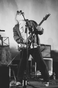R. Stevie Moore Sõpruse lavalaudadel. Foto: Tõnu Tunnel
