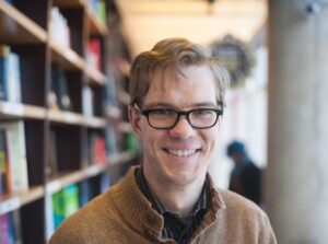 Artishoki Biennaal „A+B=AB14” kolib Riiga. Intervjuu kuraatori Indrek Grigoriga.