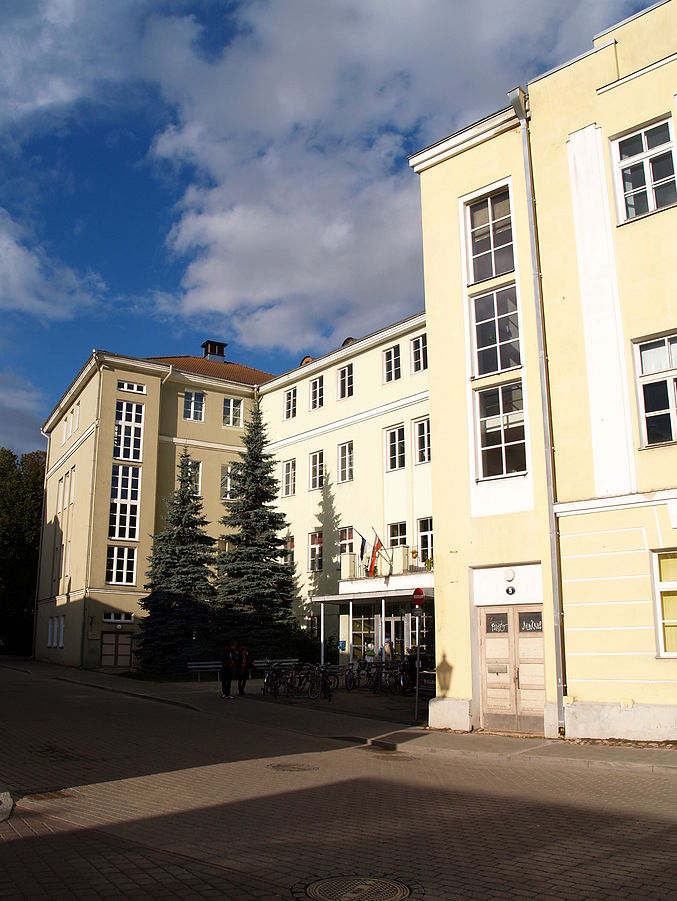 Raamatukogupäevad Tartu Linnaraamatukogus – autorilaul, näitused ja kirjanduslikud kohtumised