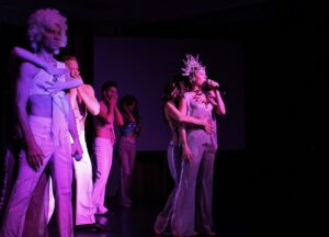 Kuus käiku elamusteatrit dekadentlikule teatrivaatajale