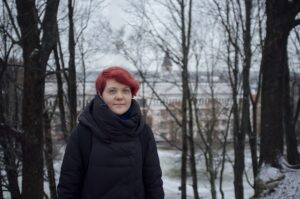 Unes nähtud luuletused. Intervjuu Krista Ojasaarega