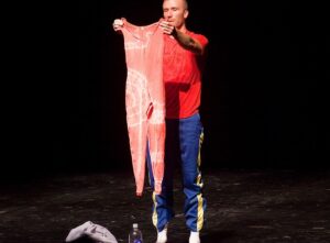 Tuntud Euroopa lavastaja-koreograafi Jérôme Beli lavastus esmakordselt Eestis