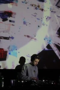 Uus Eesti Biit: Abstract Detail