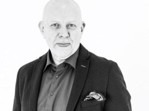 Andrus Vaariku monokomöödia „Mõtlemine on seks” viimased etendused toimuvad aprillis