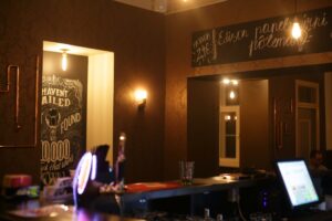 Tartus Rüütli tänaval avas uksed uus kultuuribaar Edison