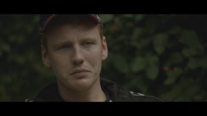 Uue kodumaise tragikomöödia jaoks otsitakse 90ndate interjööre ja autosid