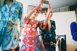 Galerii: Liisi Eesmaa H&uuml;perborea muusad n&auml;itasid kevadsuviseid sulgi