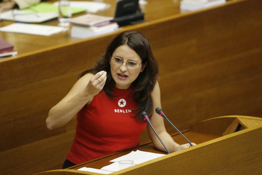 Naised (Hispaania) poliitikas