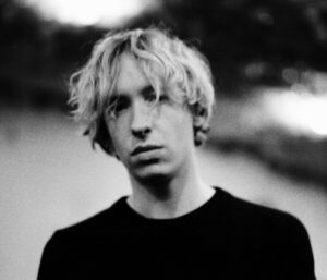 Daniel Avery šabloonist väljas tantsumuusika septembris Von Krahlis