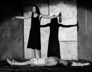 A-festival t&auml;idab taaralinna teatri ja #absurdiga