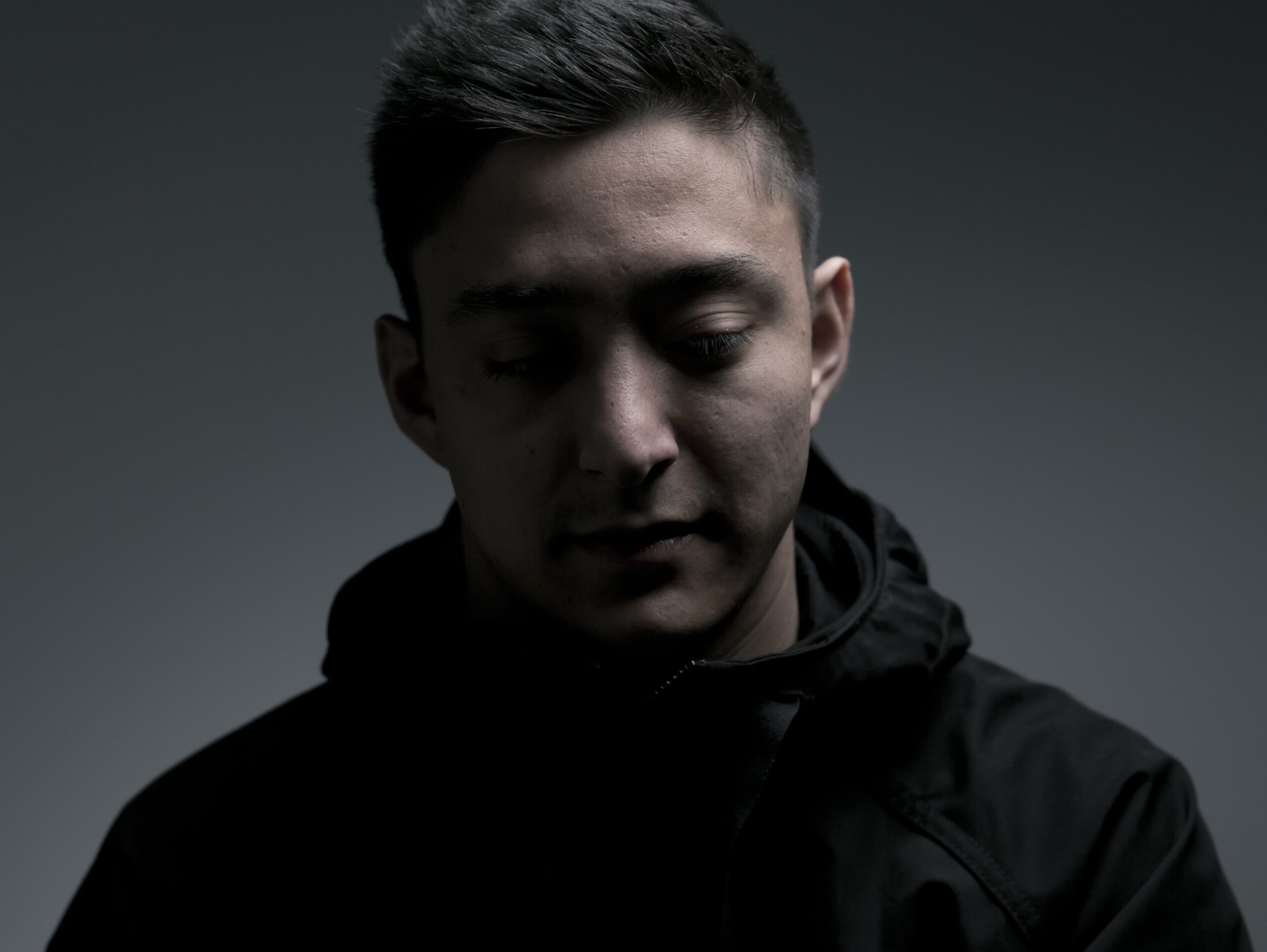 AUXi vabariigi aastapäeva eeldinee peakülaline on Shigeto