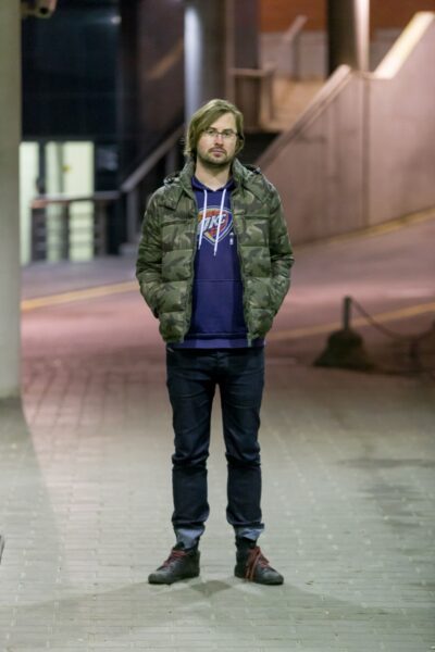 Korp! Contra! Üks kiuslik korbilugu