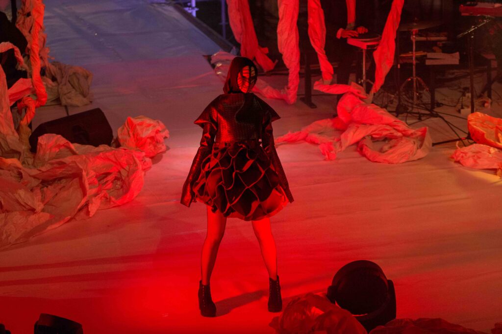 Galerii: Mood-Performance-Tants