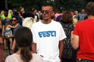 Schilling esmak&uuml;lastaja pilgu l&auml;bi