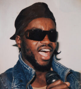 Taasavastatud Aafrika p&auml;rl Ata Kak klubis Hollywood!