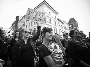 Poolas protestitakse abortide keelustamise vastu