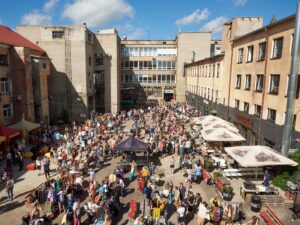 Aparaaditehase festival väljub tehase territooriumilt