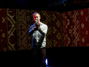 Vabal Laval esietendub lavastus Eesti eduloo varjuk&uuml;ljest