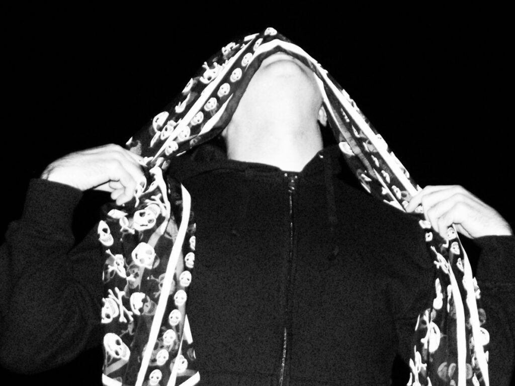 Helikopteris esineb mehhiko witch house’i artist Ritualz