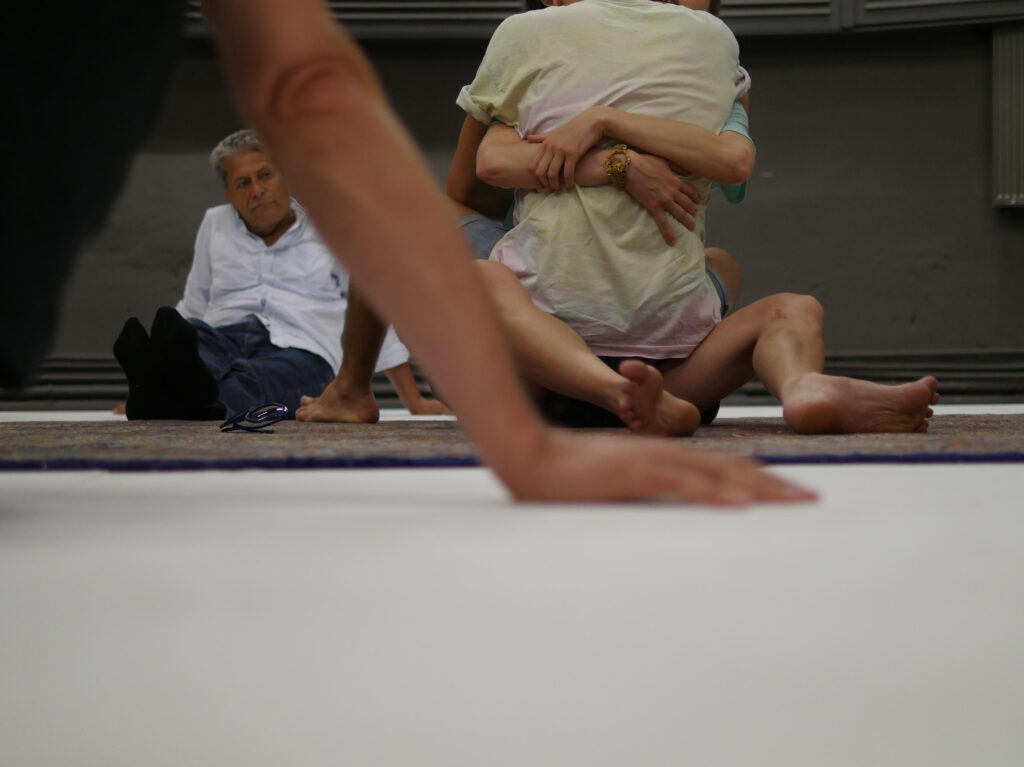 Rundumis on külas rühmitus Army of Love