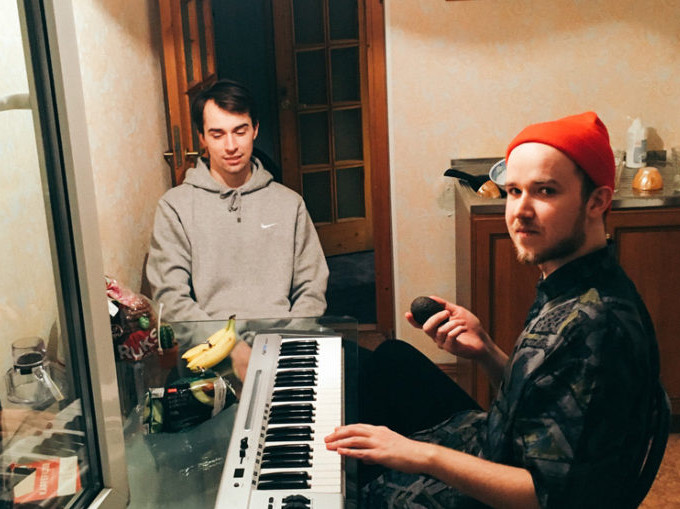 Karlova Raadio 75. saade: Luurel Varas & Endamisi Salamisi