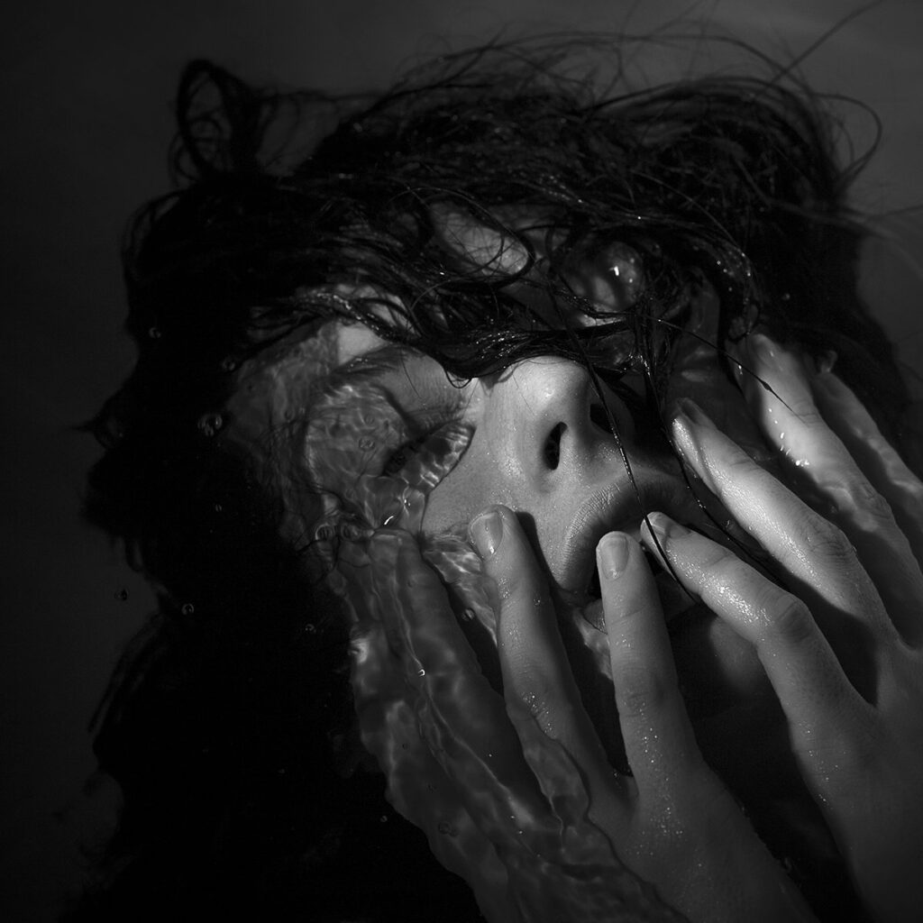 Endamisi Salamisi – Women That I Trust (2018)