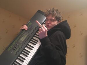 Uus &uuml;ritustesari Lil Pidu tutvustab eesti underground-r&auml;ppi