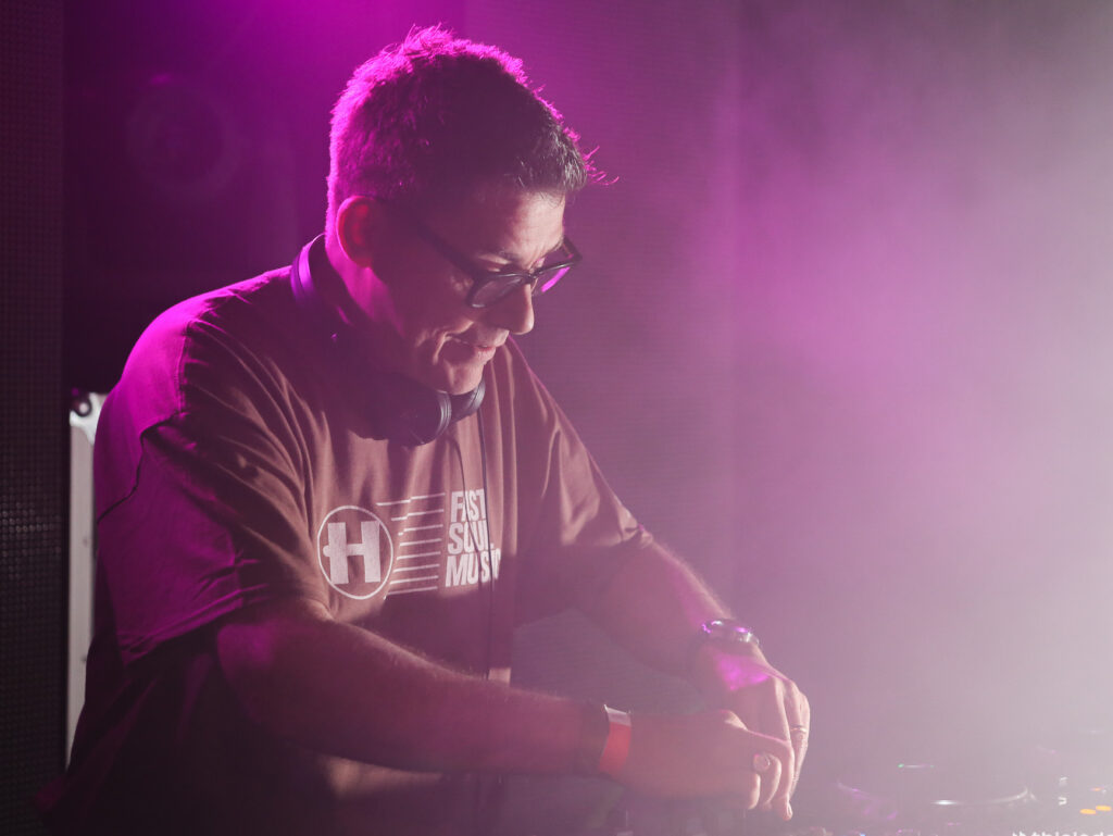 Studios astub üles London Elektricity